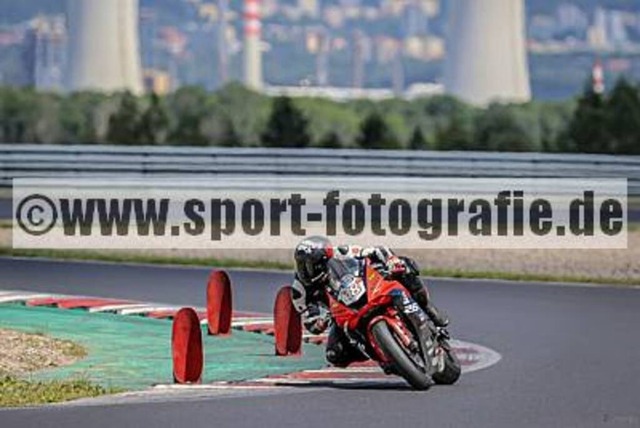 spof3087 | Professionelle Fotos von Sportveranstaltungen, aber auch Hochzeiten und anderen Events. - Realisiert mit Pictrs.com