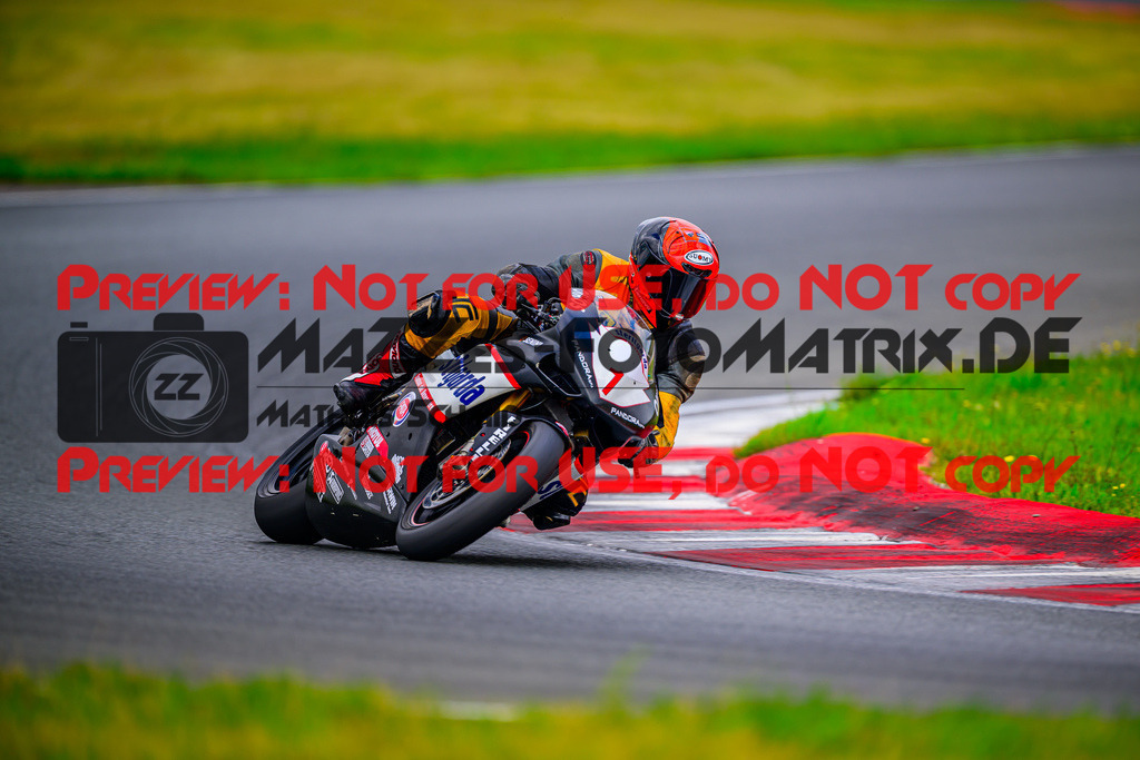 MaZZes_Fotomatrix_20250723_6007705_6173 | ROT