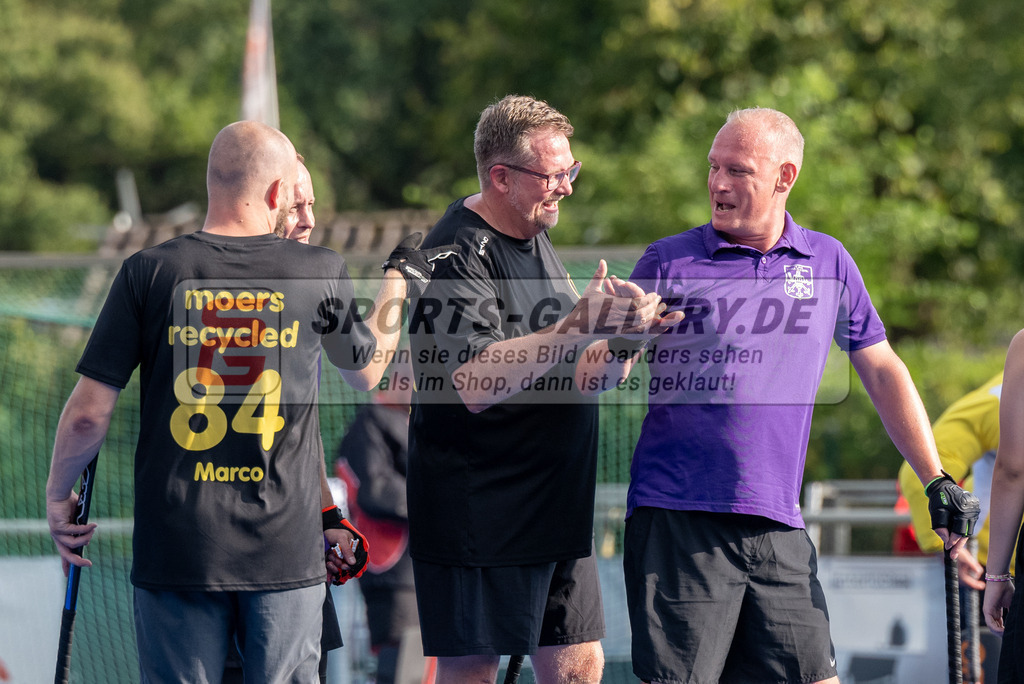 SFE_20240817_0200 | Krefeld, Deutschland, 17.08.2024:  European Cup for Recreational Hockey Players im KTHC Stadion Rot-Weiss Köln Tennis and Hockey Club am 17.08.2024 in Krefeld, Deutschland. (Foto von Stephan Fehrmann)Krefeld, Germany, 17.08.2024: European Cup for Recreational Hockey Players in KTHC Stadion Rot-Weiss Köln Tennis and Hockey Club at 17.08.2024 in Krefeld, Deutschland. (Foto from Stephan Fehrmann)