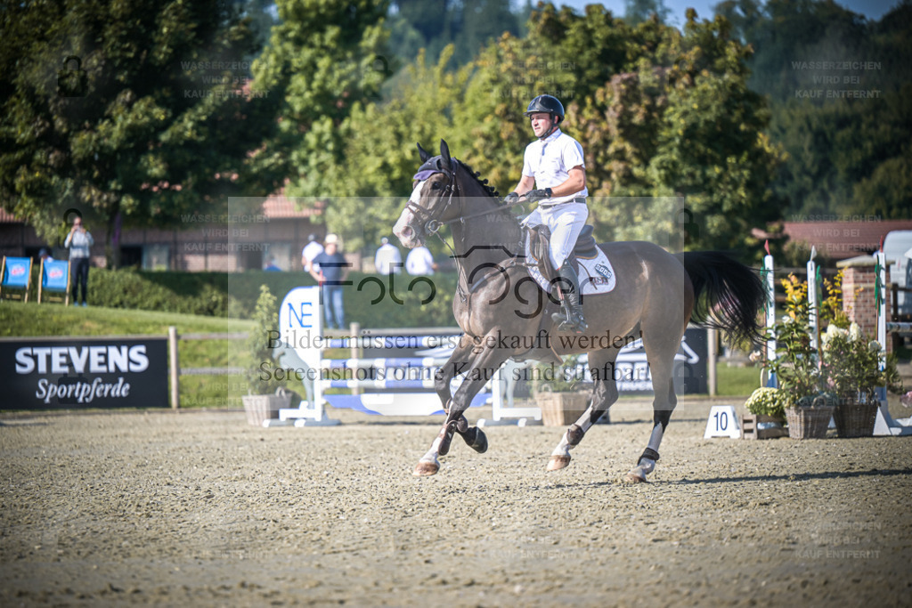 DOS_4262 | Entdecke hochwertige Reitturnierfotos von Foto Oger. Professionell, emotional und authentisch – jetzt Lieblingsmomente im Shop bestellen. - Realisiert mit Pictrs.com