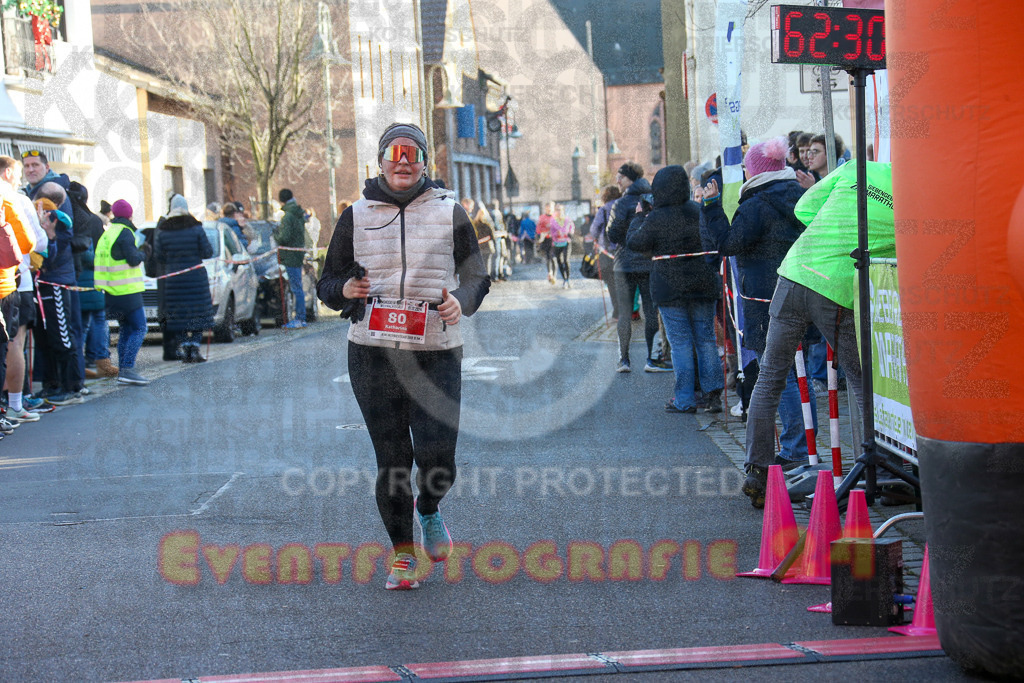 241201_1238_EX1_2993 | Sportfotografie im Rhein-Sieg Kreis, Köln, Bonn, NRW, Rheinland Pfalz, Hessen, etc. Unser Tätigkeitsfeld umfasst den Laufsport vom Volkslauf über den Marathon, Duathlon, Triathon bis zum Ultralauf wie Kölnpfad Ultra oder Schindertrail.