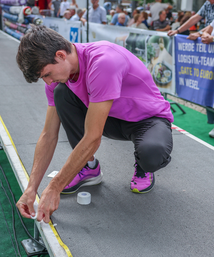 top-top.de-250828-044 | Foto, Video, Fotografie, Videografie, Fotobox, DJ, Discjockey, Musik, Musikbox, Veranstaltung, Photobooth, Amazon, Ebay, Buchtipp, Bestseller, Autor, Verlag, Buch, Wesel, Hamminkeln, NRW, Dinslaken, Rees, Drohne, Hochzeit, Party, Fotobox, Wesel, Fotograf