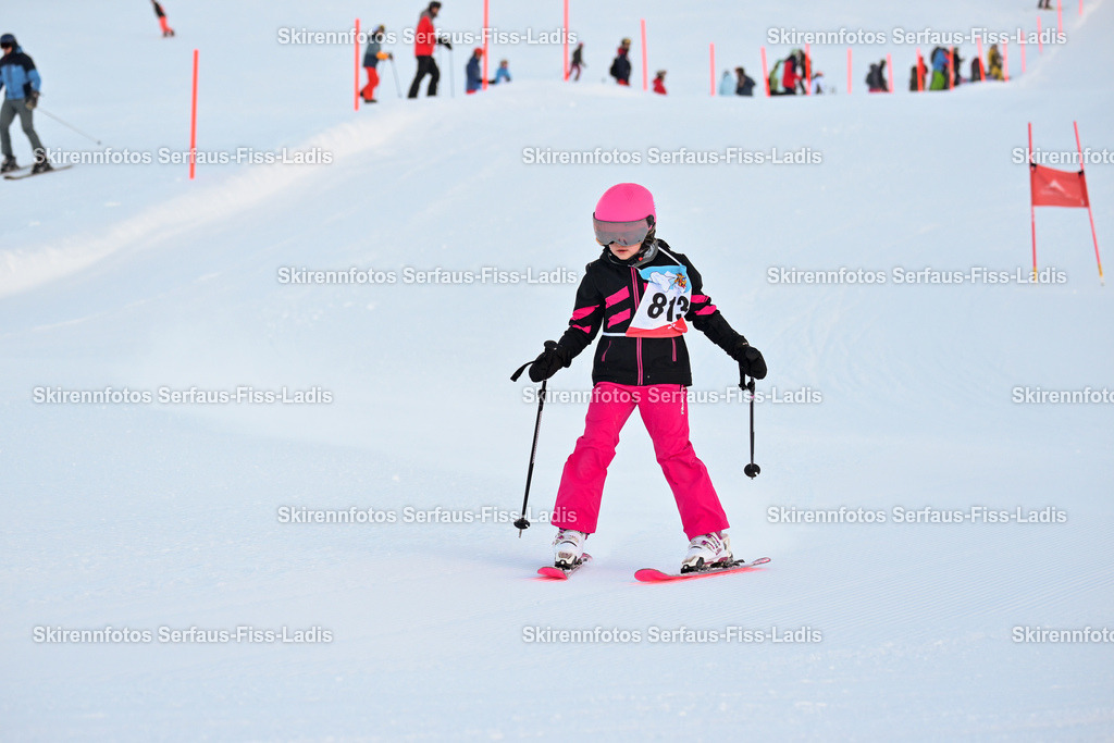 SRF_25.12.2025_0044 | Skirennfotos,Serfaus,Fiss,Ladis,Kinderskirennen,Winter,Tirol,Oberland,skirace,SFL,feelfree,weil wir's genießen,ski,Ski,skifahren,Sonnenplateau, - Realisiert mit Pictrs.com