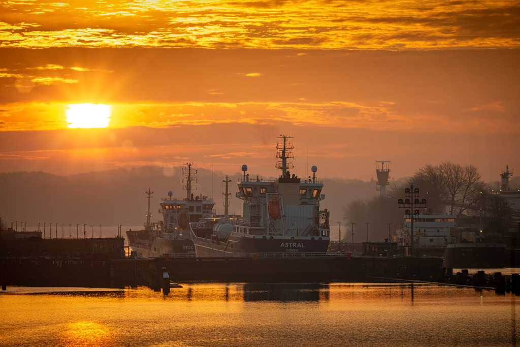 CCN_1130 | Entdecken Sie hochwertigen Fotodruck auf Leinwand, Acrylglas, Alu-Dibond und weiteren Materialien bei Fotodruck Online. Gestalten Sie individuelle Wandbilder in bester Qualität – ideal für besondere Erinnerungen und stilvolle Dekorationen. 