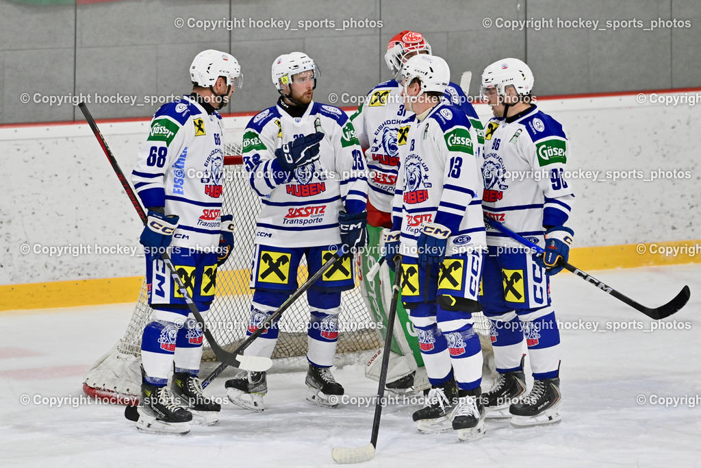 ESV Ferlach vs. UECR Eisbären Huben | UECR Huben Mannschaft, ESV Ferlach vs. UECR Eisbären Huben, ESV Ferlach vs. UECR Eisbären Huben am 31.10.2025 in Ferlach (HTC Eishalle Ferlach), Austria, (Photo by Bernd Stefan)