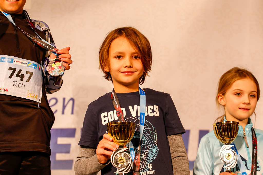 AW_20231231awmac9342 | WELS, 31.12.2023, Sparkasse Silvesterlauf Wels 2023 , Image shows: Photo: WAPICS / Andreas Willdoner