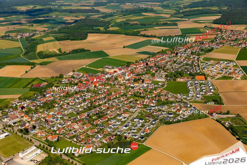 Das Luftbild zeigt :  Buchdorf - Die Luftaufnahme wurde 2024 vom UL-Flugzeug aus erstellt ( keine Drohne ) - Hochauflösende Luftaufnahme - Für grossformatige Ausdrucke geeignet. Die Geschenkidee !Mit Lizenz und Bildrechte bestellbar