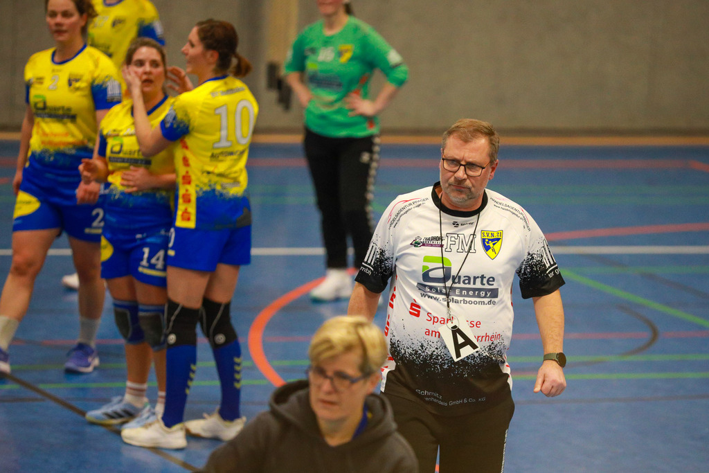 SvSchermbeck_SVN_061225_084 | Bildergalerie von Sport-Ereignissen aber auch von weiteren spannenden Dingen - nicht nur vom Niederrhein. In Anlehnung an den bekannten Spruch von Hanns Dieter Hüsch heißt das Motto: "Niederrhein ist überall".  - Realisiert mit Pictrs.com