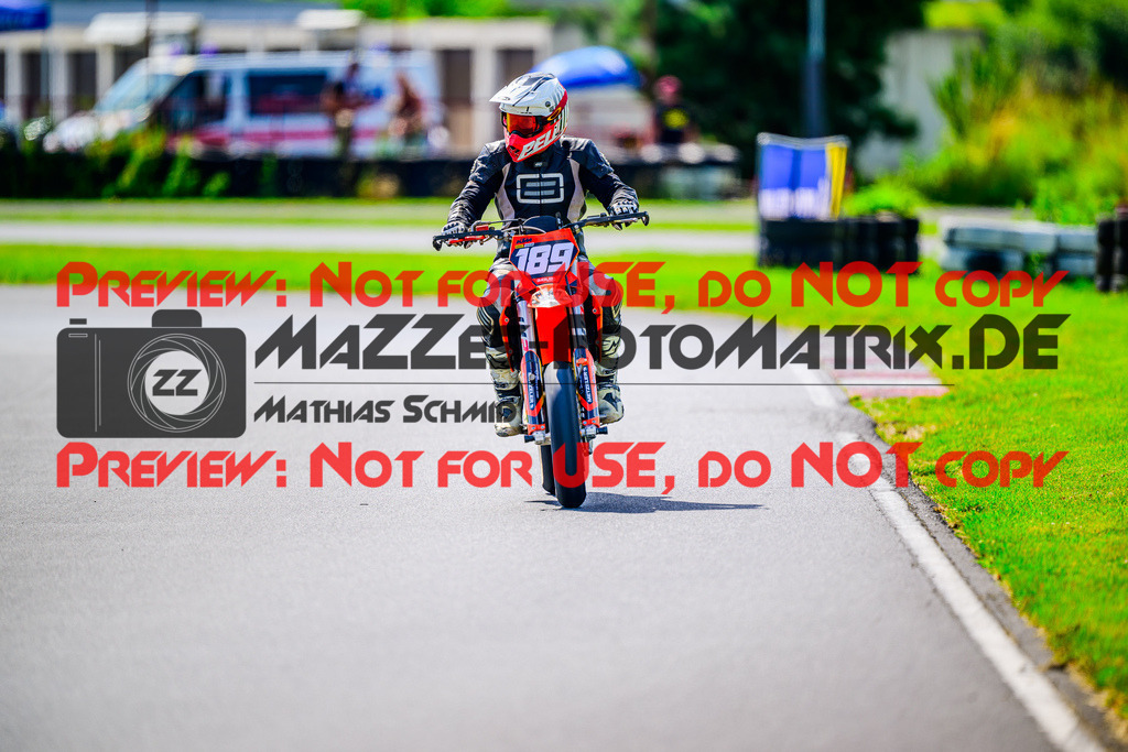 MaZZes_FotoMatrix_240714_6007705_8753 | S2