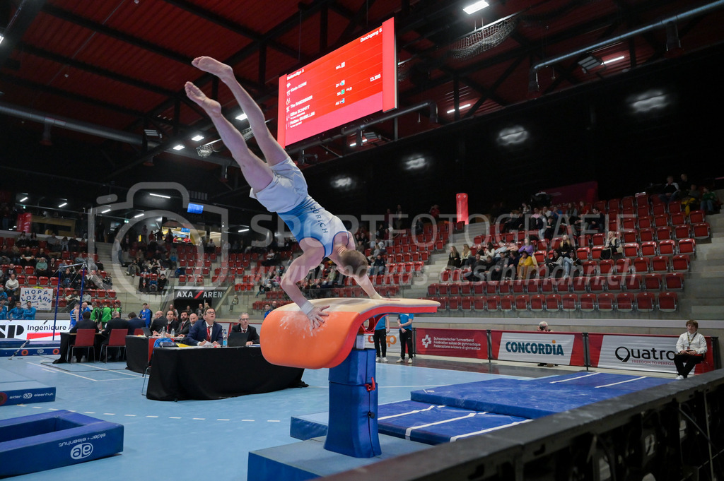 Schweizer Meisterschaften Kunstturnen Mannschaften Männer (A) - 22. November 2025 | Schweizer Meisterschaften Kunstturnen Mannschaften Männer (A)AXA Arena, WinterthurBild: Sportfotografie Markus Aeschimann | www.markus-aeschimann.ch - Realisiert mit Pictrs.com