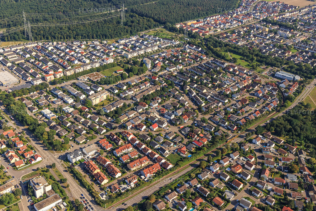 Luftbild: Brüsseler Ring, Donauring im Ortsteil Leopoldshafen in Eggenstein-Leopoldshafen im Bundesland Baden-Württemberg in Deutschland. Foto: IMG_128341.jpg vom 12.08.2021 durch Werner Riehm/FLY-FOTO.de