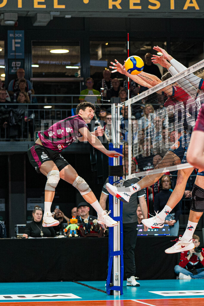Volleyball I Herren I Saison 2025/2026 I Volleyball Bundesliga I 4. Spieltag I SVG Lüneburg - Energiequelle Netzhoppers KW | CONTRAST ZERØ MEDIA - Realisiert mit Pictrs.com