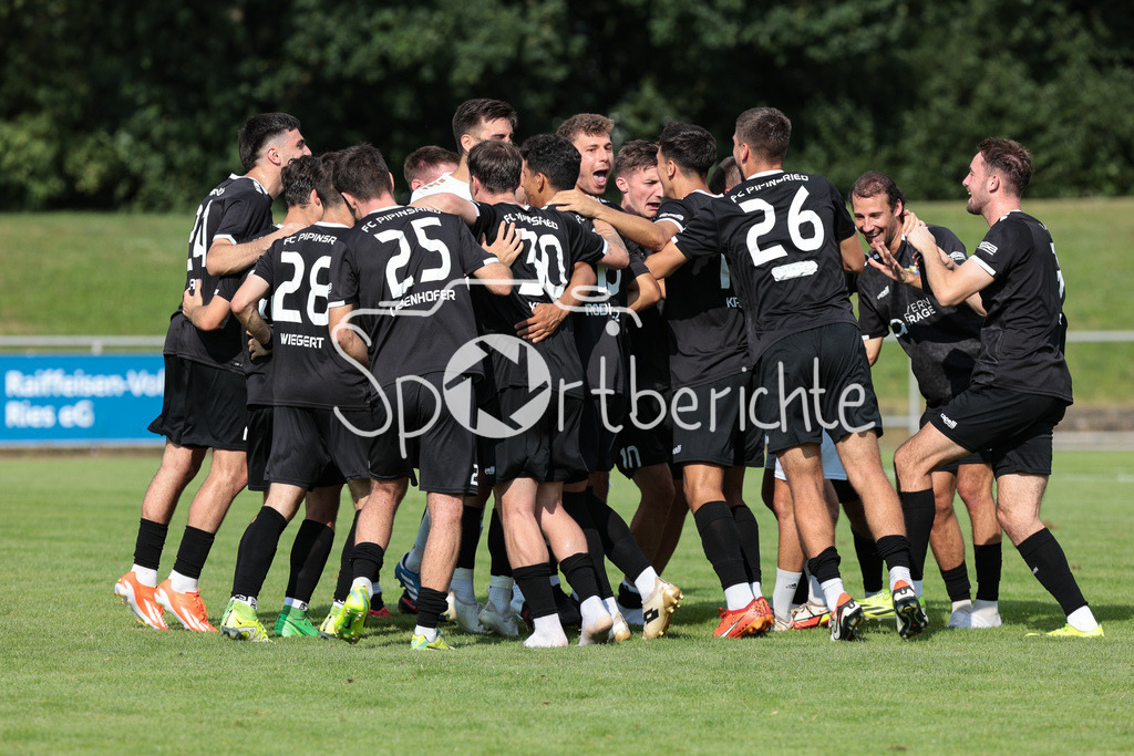 TSV 1861 Nördlingen - FC Pipinsried | Professionelle Sportfotos aus den Bereichen Fußball, Eishockey, Handball und vieles mehr. Ob Sieg oder Niederlage