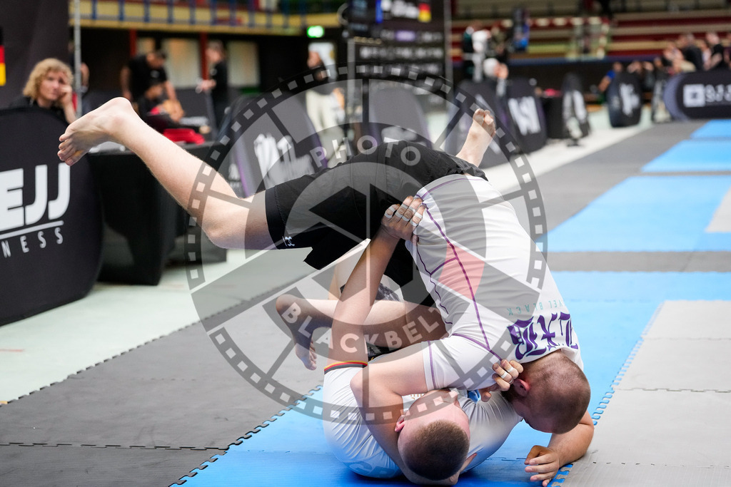 20250920PBB6078 | Athletes compete during the AJP Tour Hamburg International Jiu-Jitsu Championship, on September 20, 2025 in Hamburg, Germany. © Chiara Dazi / photoblackbelt
