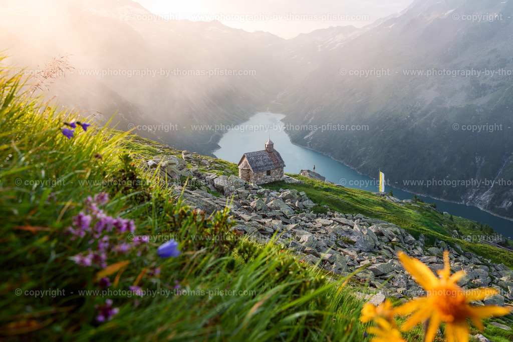Valentinskapelle Zillergrund Sommer copyright  Thomas Pfister-4 | PHOTOGRAPHY BY THOMAS PFISTER
