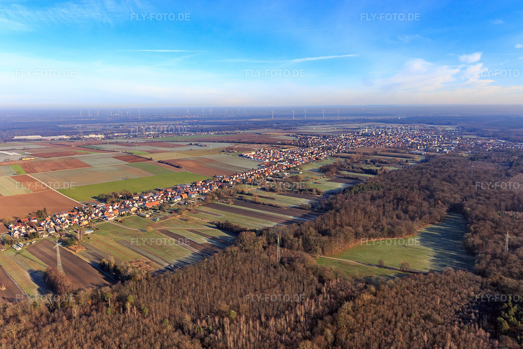 Luftbild: Ortsansicht von Südwesten in Kandel im Bundesland Rheinland-Pfalz in Deutschland. Foto: IMG_124160.jpg vom 11.01.2021 durch Werner Riehm/FLY-FOTO.de