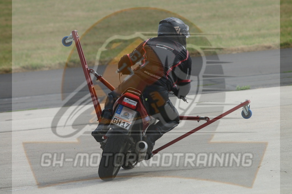 IMG_3471 | gh-motorradtraining-foto.de - Realisiert mit Pictrs.com