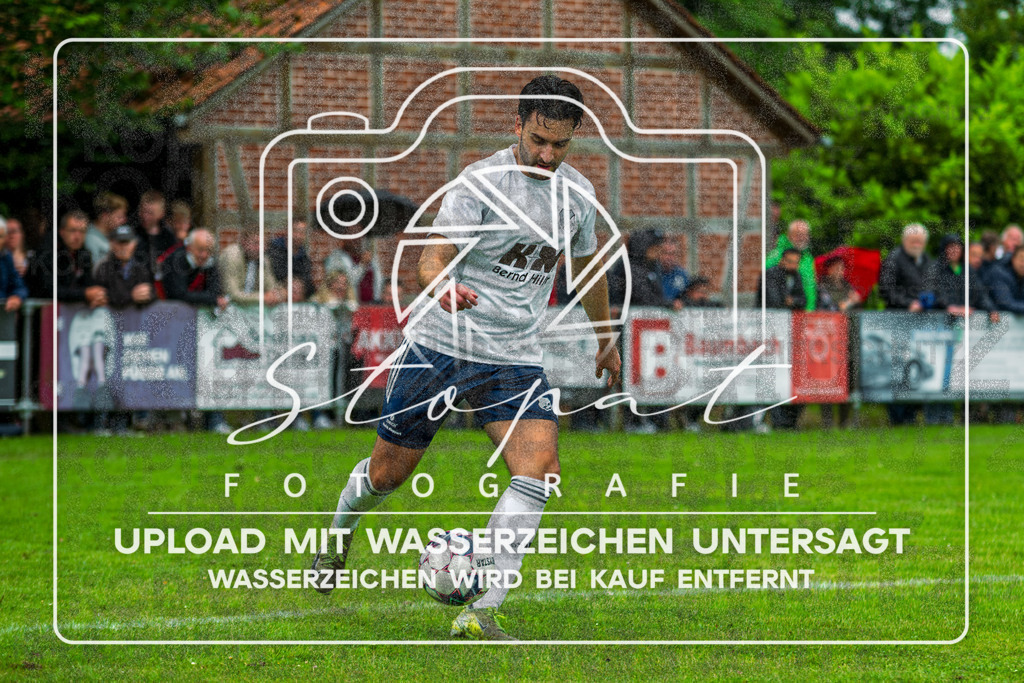Final Kreispokal HK - Germania Walsrode vs. TSV Wietzendorf | Aleksandar Dabovic (Germania Walsrode #9); Finale Kreispokal HK - Germania Walsrode vs. TSV Wietzendorf am 07.06.2026 in Sportplatz Alter Schulweg, Schülern - Realisiert mit Pictrs.com