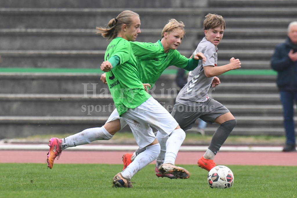 SpVgg GW U15 : Jahn Regensburg | Ha-Ri; Sportfotografie Ha-Ri; Sporfotografie Harry Rindler; Sport Deggendorf; Sportbilder Deggendorf; Sportfotos Deggendorf; Sportfotos Niederbayern; Sportbilder Niederbayern; Amateursport Niederbayern; Bayern;  - Realisiert mit Pictrs.com