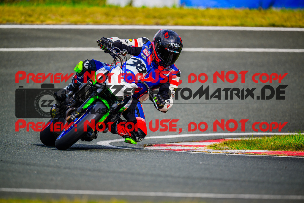 MaZZes_FotoMatrix_240728_6007705_3675 | TWIN