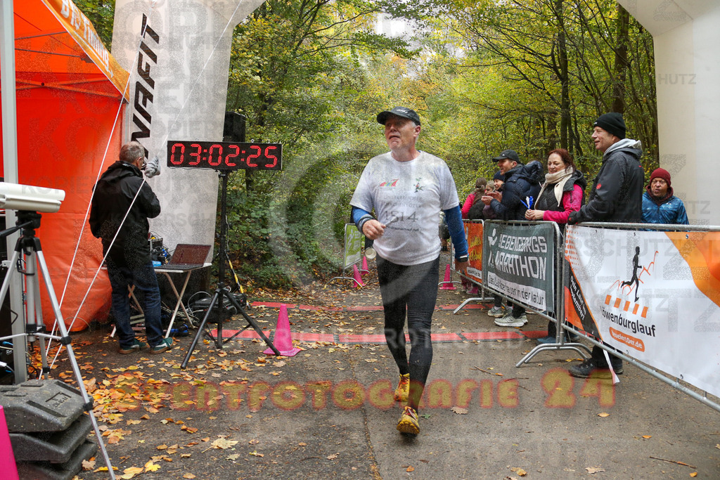 251026_1304_EX1_2386 | Sportfotografie im Rhein-Sieg Kreis, Köln, Bonn, NRW, Rheinland Pfalz, Hessen, etc. Unser Tätigkeitsfeld umfasst den Laufsport vom Volkslauf über den Marathon, Duathlon, Triathon bis zum Ultralauf wie Kölnpfad Ultra oder Schindertrail.