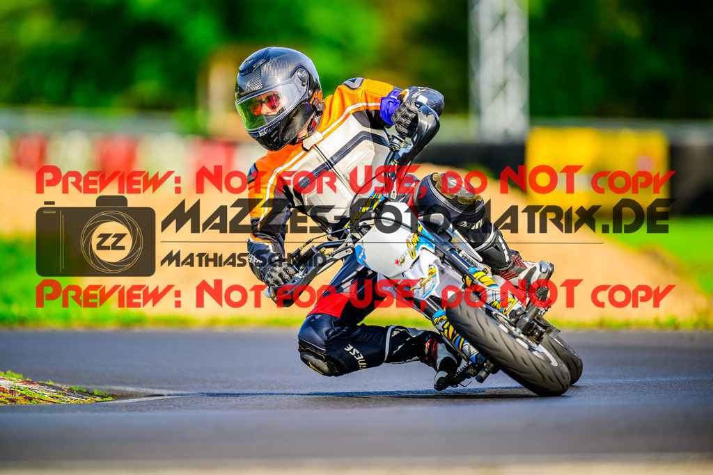 MaZZes_FotoMatrix_240806_6007705_1492 | Fotograf Mathias Schmid
Sportfotograf,
Eventfotograf,
Hochzeitsfotograf,
Portraitfotograf