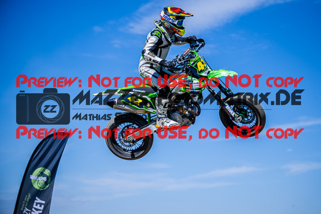 MaZZes_FotoMatrix_220903_1719 | S2