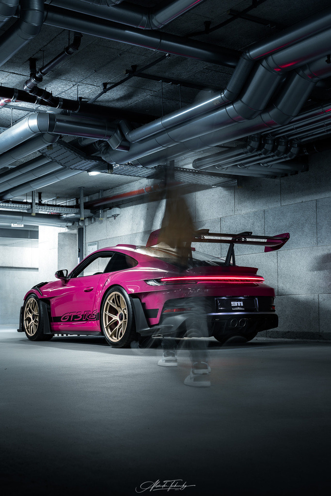 911 GT3 RS Sternrubin Neo | Entdecken Sie die faszinierende Welt von Alexander Tschuncky Arts: Kreative Fotografie, atemberaubende Automobilkunst und hochwertiger Bilderdruck. Lassen Sie sich inspirieren! - Realisiert mit Pictrs.com