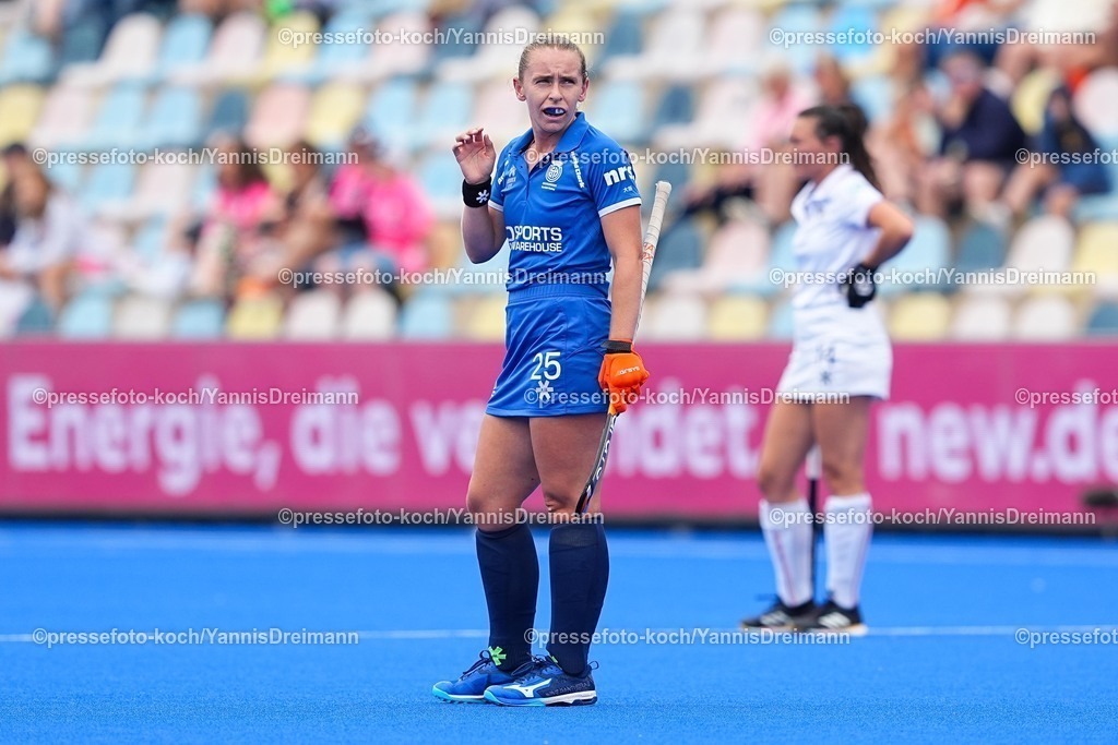 xydrx17082501017 | 17.08.2025, xydrx, Frauen EuroHockey Championship 2025, Gruppe C, Frankreich - Schottland, Sparkassenpark Mönchengladbach: Rebecca Birch (SCO #25)