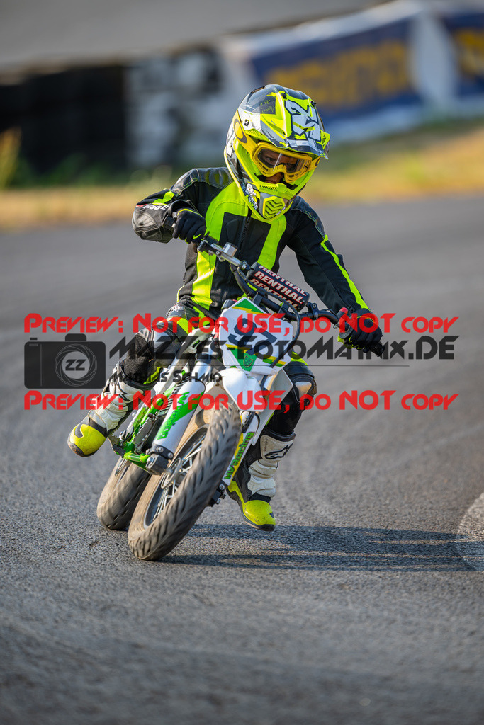 MaZZes-Fotomatrix-20260816-609832 | ROOKIES