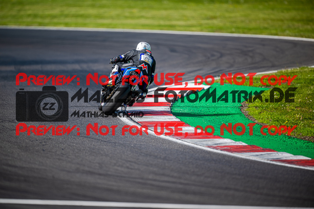 MaZZes_FotoMatrix_220507_95082 | Fotograf Mathias Schmid
Sportfotograf,
Eventfotograf,
Hochzeitsfotograf,
Portraitfotograf