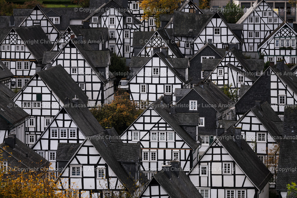 10.Okt | bildkomponist - Realisiert mit Pictrs.com