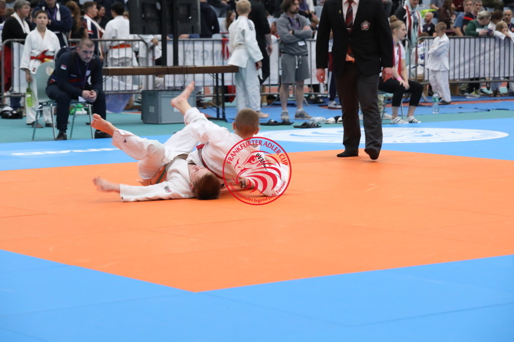 1J7A2561 | Fotos vom Adler Cup - Pictures from Adler Cup

Hier findet Ihr alle Eindrücke und großen Momente der Adler Cup Wochenenden. Here you will find all impressions and great moments of the Adler Cup weekends. - Realisiert mit Pictrs.com