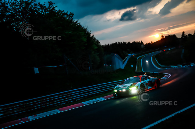_D_L9179 | Motorsport-Fotografie: DTM, 24h Nürburgring und GT-Action in hochauflösenden Bildern. Entdecke packende Rennmomente & Impressionen direkt aus der Boxengasse. - Realisiert mit Pictrs.com