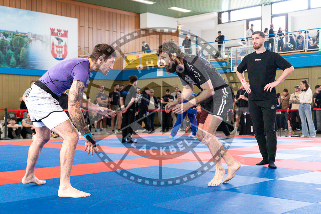 20250510PBB1906 | Athletes compete during the JJLG Berlin Open Jiu-Jitsu Championship on May 10, 2025 in Berlin, Germany. © Chiara Dazi / photoblackbelt