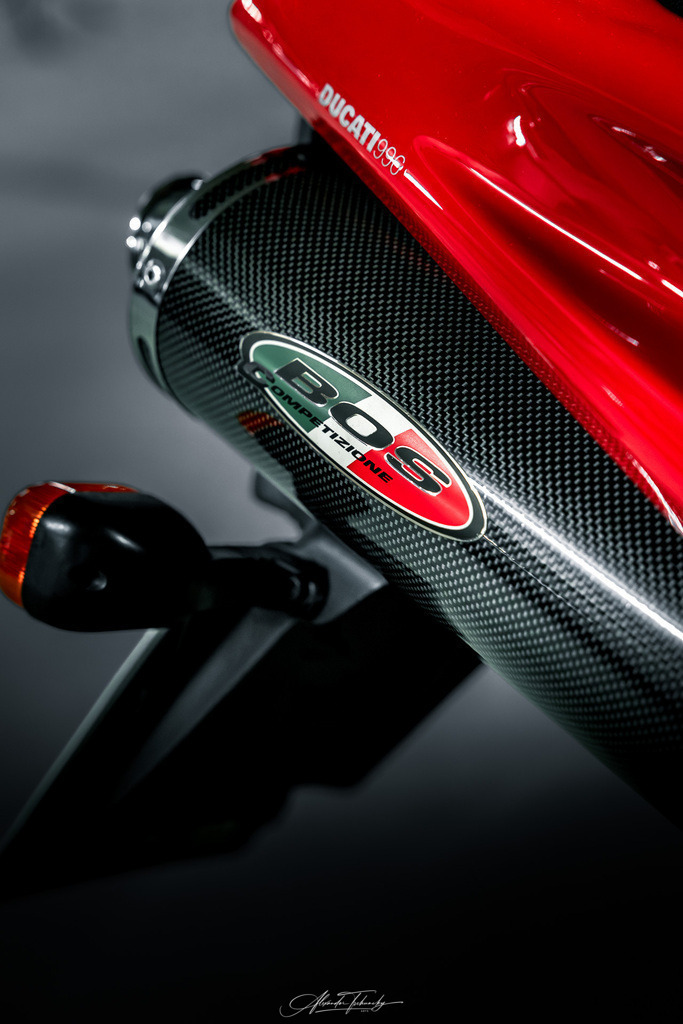Ducati 996 | Entdecken Sie die faszinierende Welt von Alexander Tschuncky Arts: Kreative Fotografie, atemberaubende Automobilkunst und hochwertiger Bilderdruck. Lassen Sie sich inspirieren! - Realisiert mit Pictrs.com