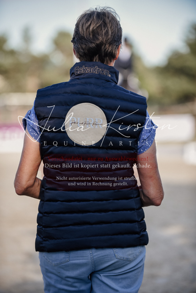 DSC_0731 | Pferde- und Turnierfotografie in Westsachsen. Pferdeportraits, Auftragszeichnungen und intuitive Kunst.