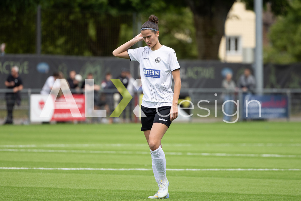 Fußball I Frauen I Saison 2025-2026 I Frauen 3. Liga | FVRZ Gruppe 2 | 18. Spieltag I Spielvereinigung Schaffhausen Damen 1 - Team Furttal Zürich I 17.05.2026 | Hochwertige Sportfotos kaufen & lizenzieren für Medien, Vereine, Agenturen & Sportler:innen. Entdecke professionelle Sportfotografie im Bildshop von Alexander Franzen. - Realisiert mit Pictrs.com