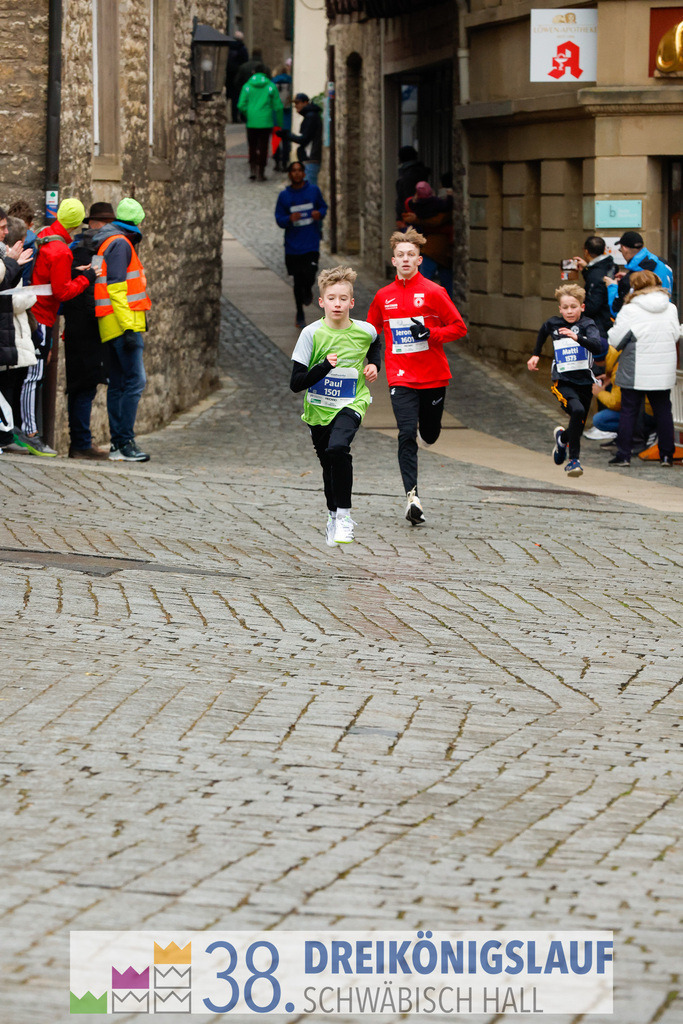 1700m Stadtwerke Jugendlauf | 3 Koenigslauf 2024 1700m Stadtwerke Jugendlauf - Realisiert mit Pictrs.com