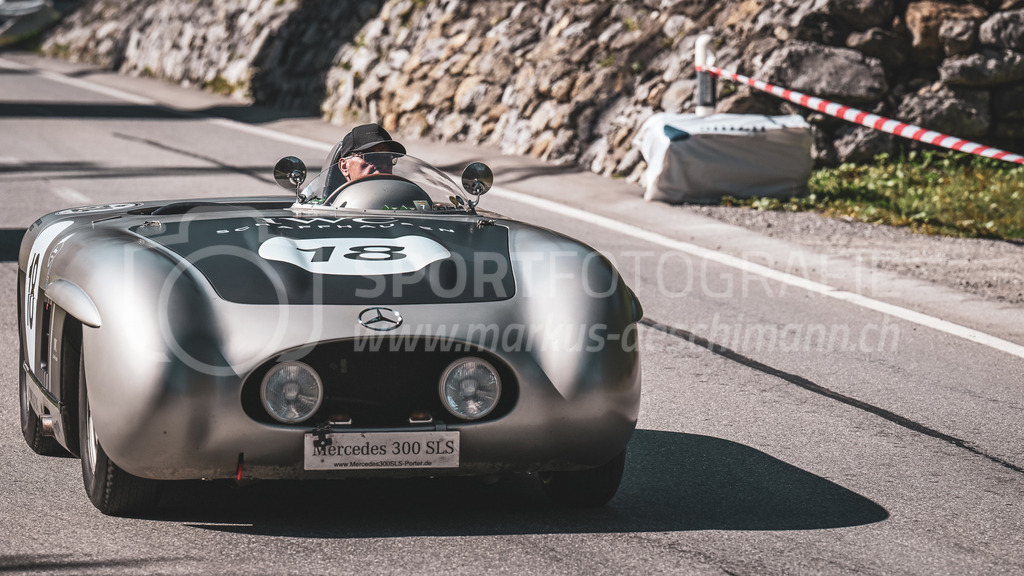 19. Arosa ClassicCar 2023 - 2. September 2023 | 19. Arosa ClassicCar 2023
Arosa, Schweiz
Lehr Dr. Klaus aus Weinheim mit der Startnummer 524 in einem Mercedes Benz 300 SLS - Porter Spezial, Jahrgang 1955, in der Klasse Demonstration.
@arosaclassiccar, @arosa.official, #arosaclassiccar, #arosa, #76curves, #classiccar
Bild: Sportfotografie Markus Aeschimann | www.markus-aeschimann.ch - Realisiert mit Pictrs.com