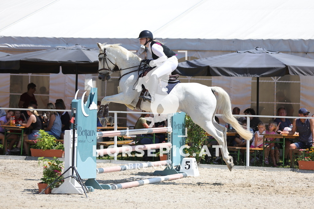 0P6A9339 | Willkommen bei Brunnmayr - Design & Fotografie – Ihrem Spezialisten für Reitturniere und Pferdeveranstaltungen in Oberösterreich, Salzburg und Bayern! Seit über 17 Jahren sind wir leidenschaftlich dabei.