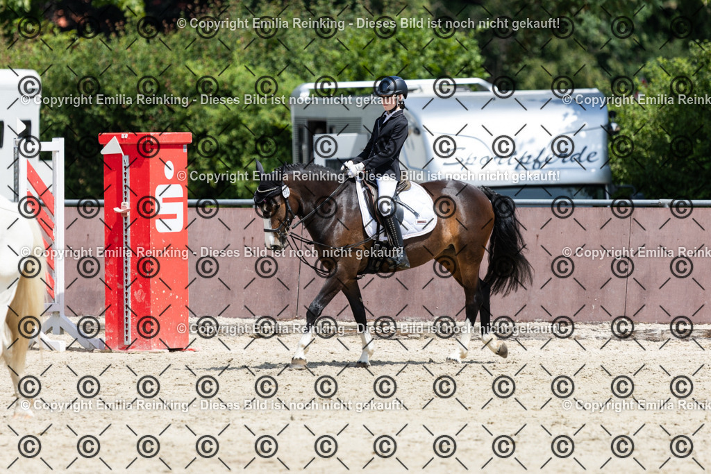 CL5A3627 | Emilia Reinking Fotografie - Realisiert mit Pictrs.com