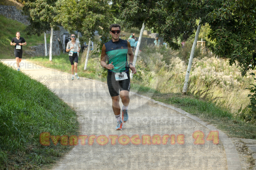 250824_1434_EX1_6715 | Sportfotografie im Rhein-Sieg Kreis, Köln, Bonn, NRW, Rheinland Pfalz, Hessen, etc. Unser Tätigkeitsfeld umfasst den Laufsport vom Volkslauf über den Marathon, Duathlon, Triathon bis zum Ultralauf wie Kölnpfad Ultra oder Schindertrail.