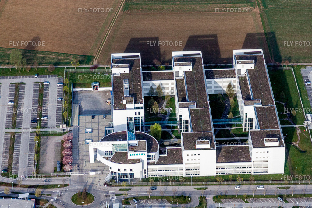 Verwaltungsgebäude des Unternehmens der  Siemens AG in Weilimdorf | Luftbild: Verwaltungsgebäude des Unternehmens der  Siemens AG in Weilimdorf im Ortsteil Weilimdorf in Stuttgart im Bundesland Baden-Württemberg in Deutschland. Foto: IMG_39226.jpg vom 03.04.2011 durch Werner Riehm/FLY-FOTO.de - Realisiert mit Pictrs.com