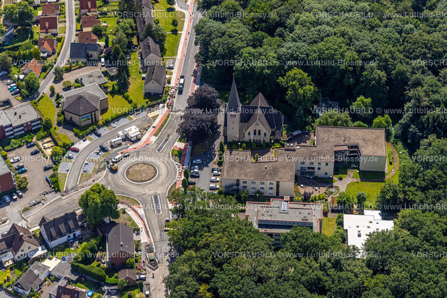 Hamm240705953 | Luftbild, Baustelle neuer Kreisverkehr Hammer Straße und Friedrich-Ebert-Straße, evang. Kreuzkirche und Jacobus-Stift, Sterntaler Kita, EFG Evangelisch-Freikirchliche Gemeinde Bockum-Hövel (Baptisten), Bockum-Hövel, Hamm, Ruhrgebiet, Nordrhein-Westfalen, Deutschland