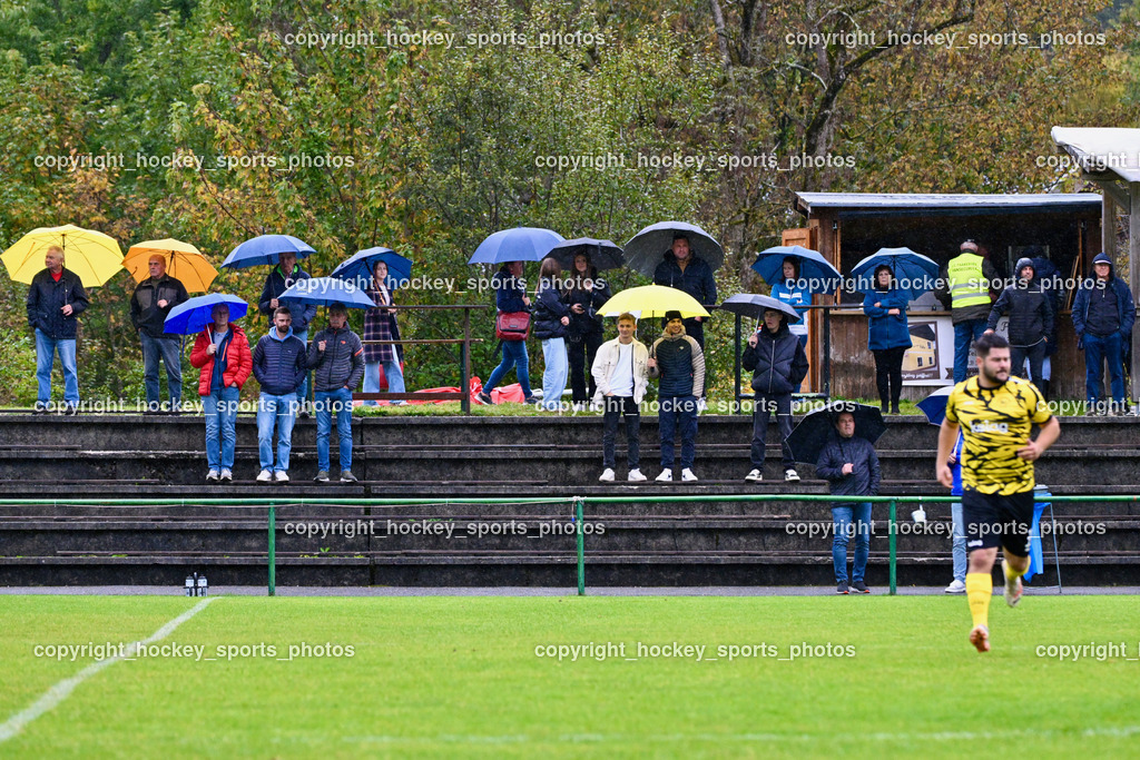 FC Faakersee vs. FC-WR Nussdorf Debant | Besucher Sportplatz Faakersee, FC Faakersee vs. FC-WR Nussdorf Debant, FC Faakersee vs. FC-WR Nussdorf Debant am 28.09.2024 in Finkenstein (Sportplatz Faakersee), Austria, (Photo by Bernd Stefan)