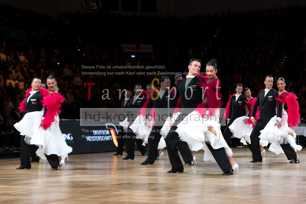 20241109_DM-Formationen_6682 | Tanzsportbilder, Standardtanz, Lateintanz, WDSF, DTV, LTVB, dancecomp, goc, hessen tanzt, blaues band der spree, walzer, tango, wiener walzer, slowfox, quickstepp, samba, rumba, cha-cha-cha, paso doble. jive, hd-kroft photography, turniertanzsport