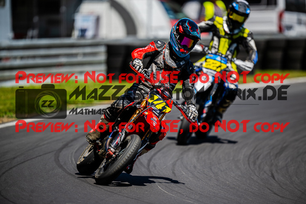 MaZZes_FotoMatrix_220702_8160 | S2