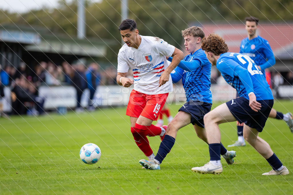 20251004_Picselweb-Fotografie_1R3_4065_web | Bezirkspokal Viertelfinale, SV Ahlerstedt/Ottendorf - SV Drochtersen/Assel II, Ergebnis 0:3. Foto: Jörg Struwe - picselweb.de - Realisiert mit Pictrs.com