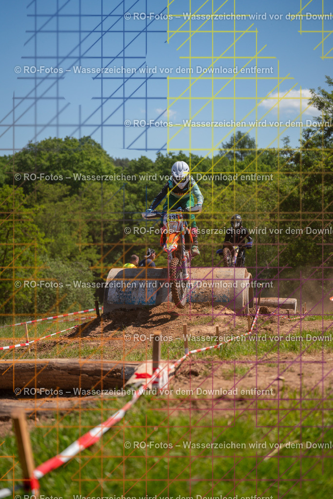Wolfshausen 2 Lauf -263 | Sportfotografie von RO-Fotos: Motorsport, Motocross, Enduro, Laufveranstaltungen und Triathlon. Professionelle Fotos von Sportlern und Events. - Realisiert mit Pictrs.com